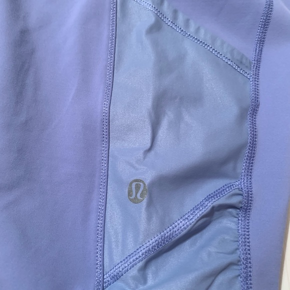 Lululemon Women’s Active Capris - Picture 4 of 8